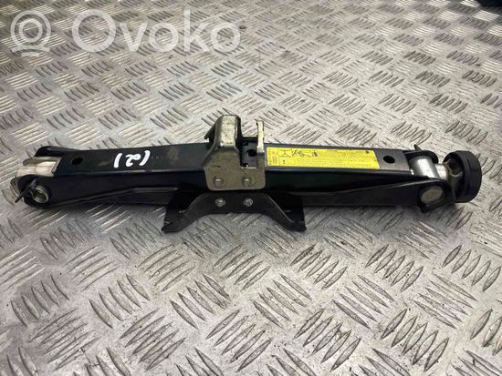 Audi A5 8T 8F Lift Jack 8K0011031C