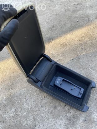 Audi A6 S6 C6 4F Armrest