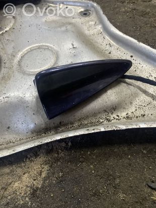 BMW 7 E65 E66 Aerial GPS antenna