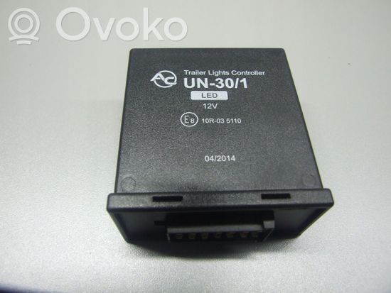 Audi A3 S3 8L Light module LCM 10R035110
