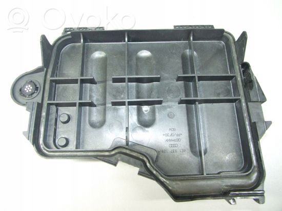 Audi A8 S8 D3 4E Fuse box cover 4E1937128A