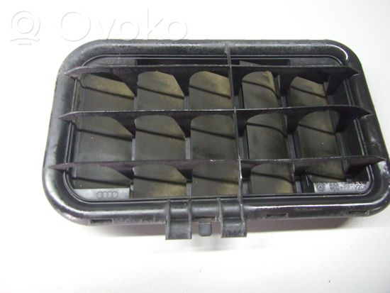 Audi A8 S8 D3 4E Quarter panel pressure vent 4E0819181A