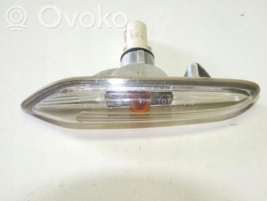 BMW 5 E60 E61 Front fender indicator light 7165742