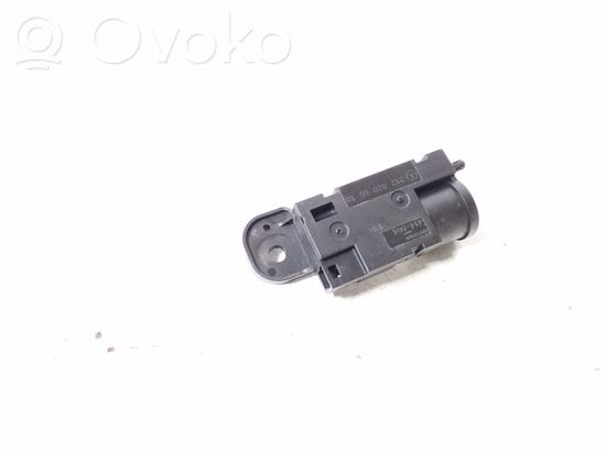Mercedes-Benz E W212 Sensor A2128206610