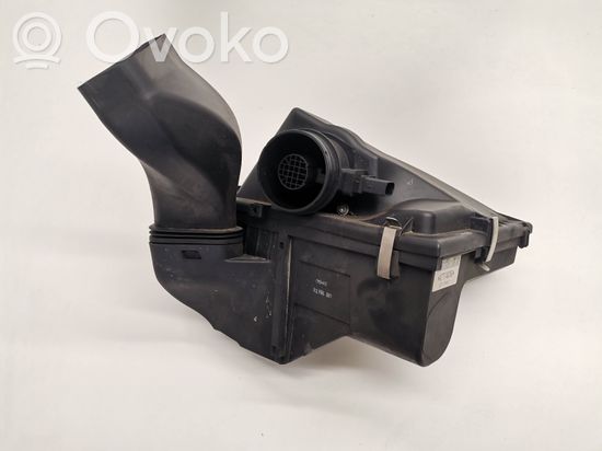 BMW 1 E81 E87 Air filter box 7797460