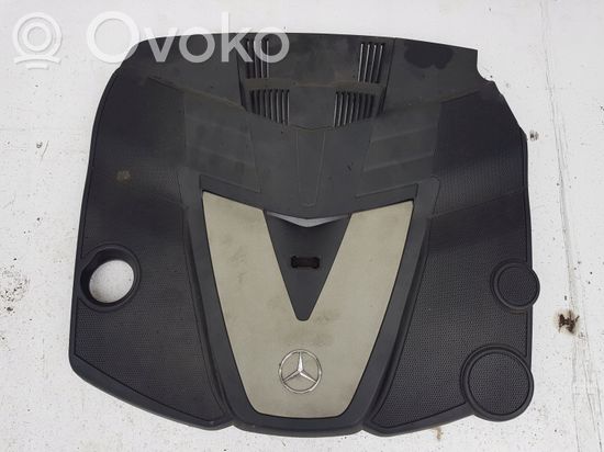 Mercedes-Benz CLS C219 Engine cover (trim)