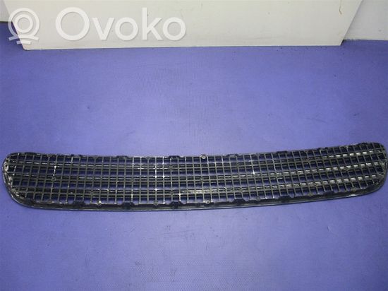 BMW 7 E65 E66 Bonnet/hood grill