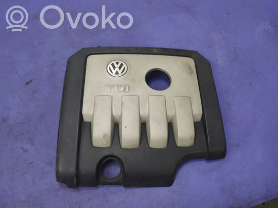 Volkswagen PASSAT B6 Engine cover (trim)