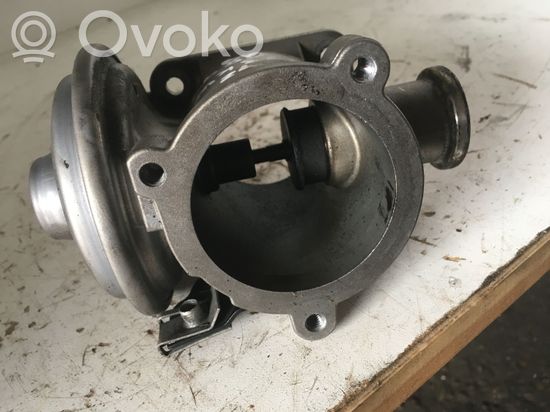 BMW X5 E70 EGR valve 700450090 11717804381