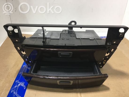 BMW 7 E65 E66 Dashboard storage box/compartment 7032886