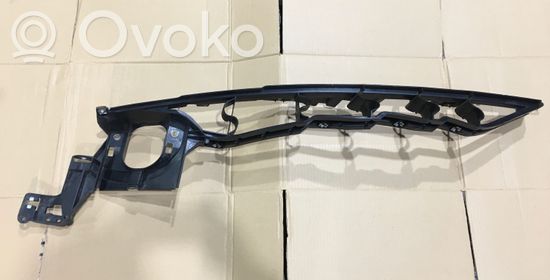 BMW X5 E70 Fender mounting bracket 7157989