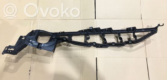 BMW X5 E70 Fender mounting bracket 7157990