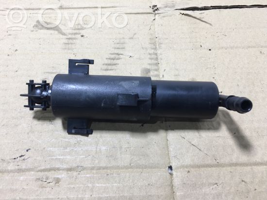 BMW 3 E90 E91 Headlight washer spray nozzle 7179311