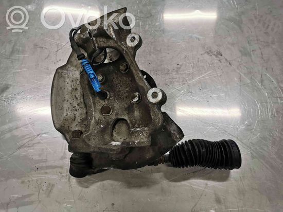 BMW 6 E63 E64 Front wheel hub spindle knuckle 31216762018