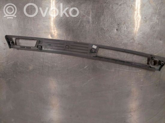 BMW 3 E90 E91 Panel trim 7132846