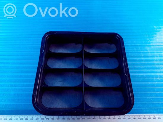 Audi Q7 4M Quarter panel pressure vent 4M0819181