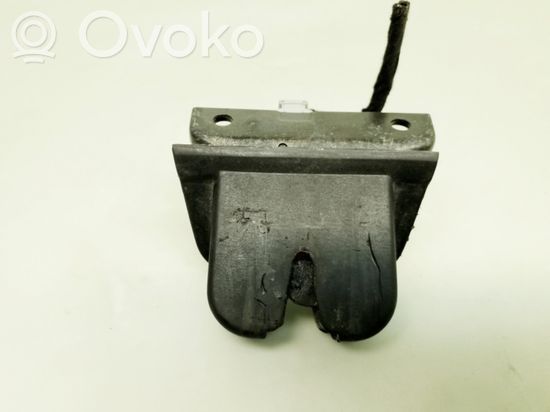 Audi A6 S6 C5 4B Tailgate/trunk/boot lock/catch/latch 4B9827520