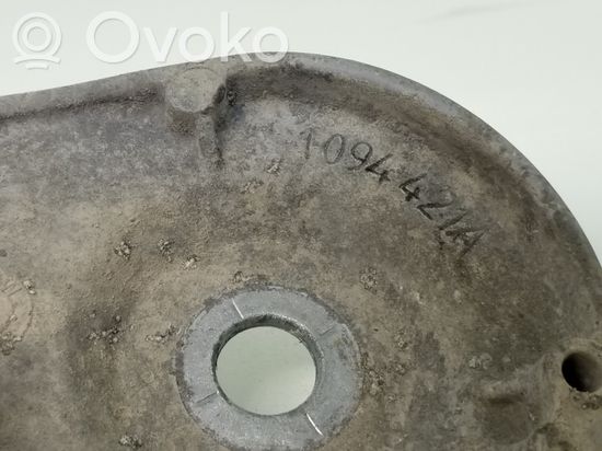 BMW 3 E46 Rear differential/diff mount bracket 1094421