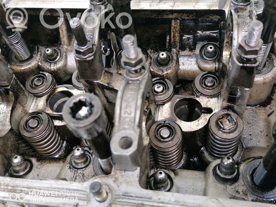 Volkswagen PASSAT B5.5 Engine head 059E