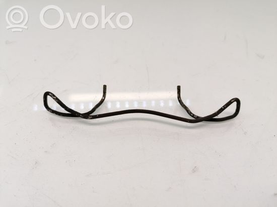 Volkswagen PASSAT B5 Front brake pad spring