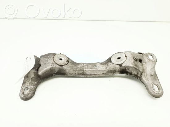 BMW 3 E90 E91 Gearbox mounting bracket 6771064 2231677106401