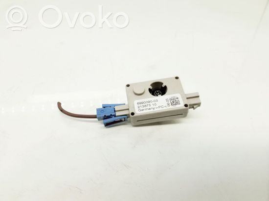 BMW 3 E90 E91 Aerial antenna amplifier 6990090 699009003 21367510