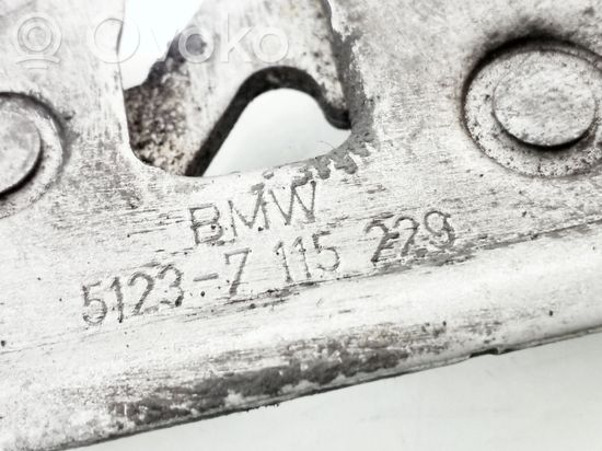 BMW 3 E90 E91 Engine bonnet/hood lock/catch 7115229 51237115229