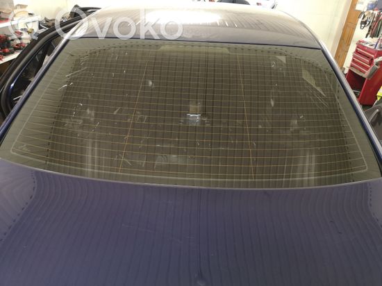 Volkswagen Jetta V Rear windscreen/windshield window