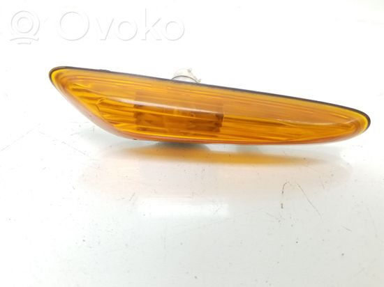 BMW 3 E46 Front fender indicator light 6911368 5224214 8384104