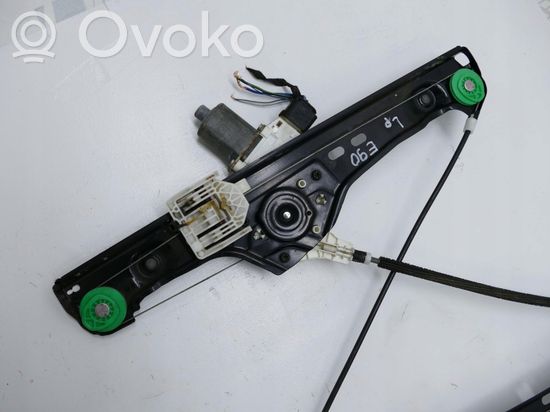 BMW 3 E90 E91 Front door window regulator with motor 7060265