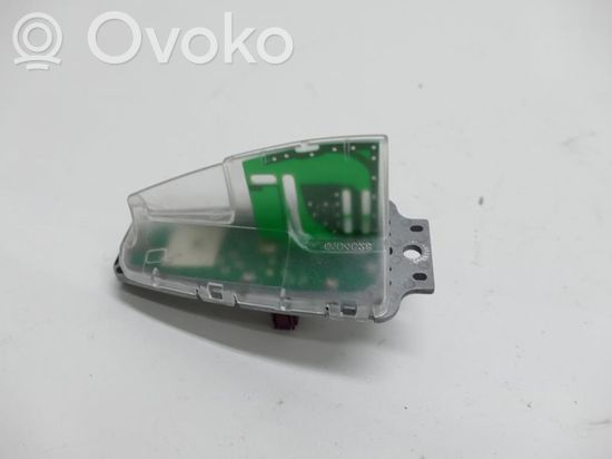 BMW 3 E90 E91 Aerial GPS antenna 6935688