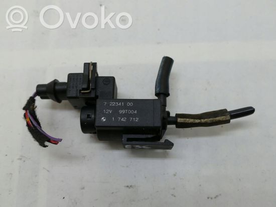 BMW 3 E36 Turbo solenoid valve 72234100