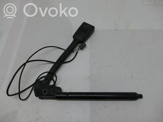 BMW 7 E65 E66 Front seatbelt buckle 8223330