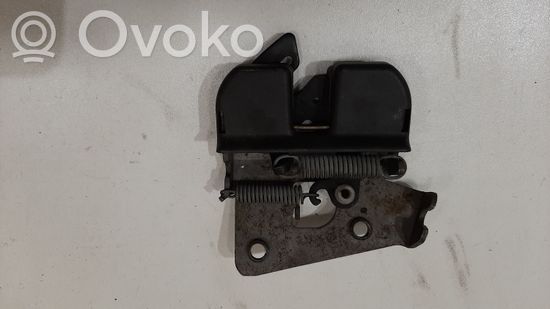 BMW 5 E60 E61 Seat back rest lock catch 7112864 52207112864