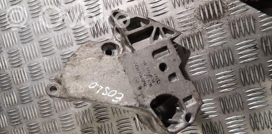 Volkswagen Eos Engine mounting bracket 06f199207h
