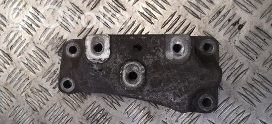 Volkswagen PASSAT B6 Engine mounting bracket 1k0199117