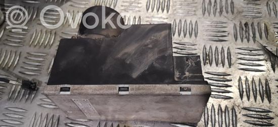 Audi A3 S3 8L Central locking vacuum pump 8d0862257e