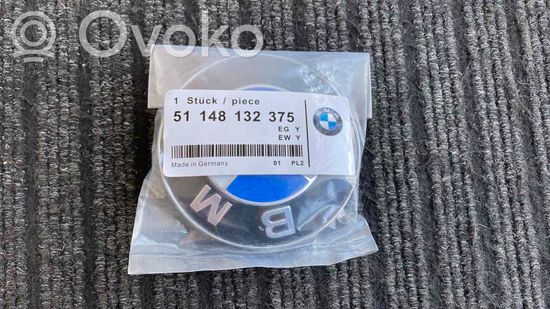 BMW X3 E83 Manufacturer badge logo/emblem 51148132375 2216407 8132375
