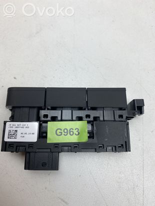Volkswagen Golf VII ESP (stability program) switch 5G1927137S