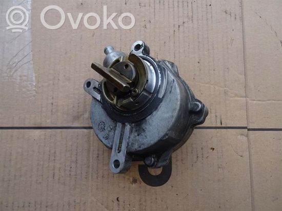 BMW 7 E65 E66 Vacuum pump 7525075
