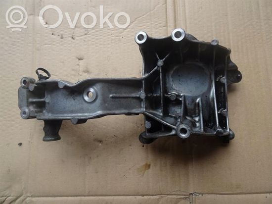 Mercedes-Benz E W212 Engine mounting bracket A6512340239