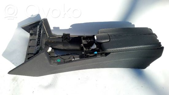 Mercedes-Benz E W212 Center console