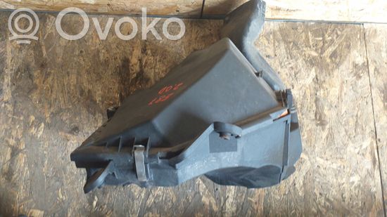 BMW 1 E81 E87 Air filter box 7797460