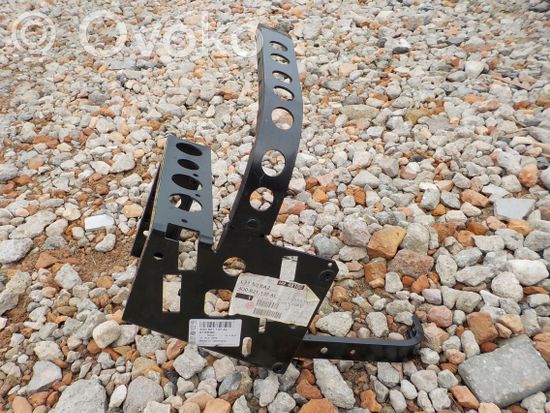 Audi A8 S8 D2 4D Front bumper mounting bracket 4D0821137