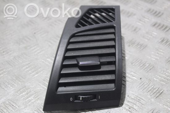 BMW 1 E81 E87 Dashboard side air vent grill/cover trim