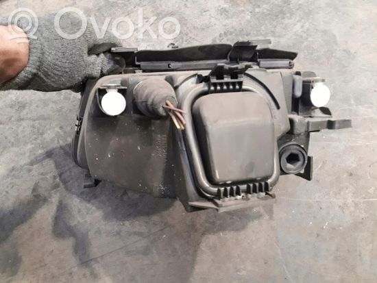 Audi A4 S4 B5 8D Headlight/headlamp