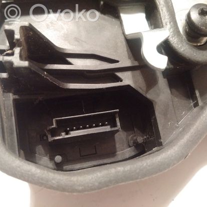 BMW X3 E83 Front door lock 7154619
