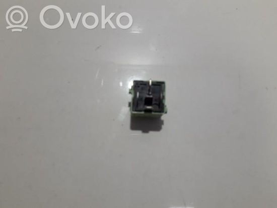 BMW 5 E39 Other relay 8373700 v23134-k59-x312 8373700 v23134-k59-x312