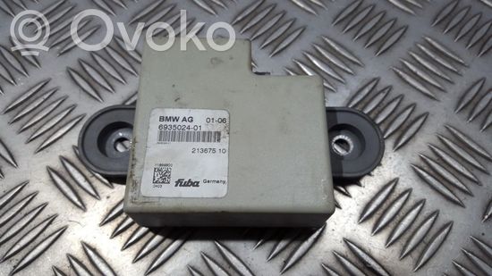 BMW 3 E46 Antenna control unit 693502401 6935024-01 21367510 693502401 6935024-01 21367510