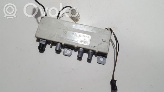 BMW 5 E39 Antenna control unit 65258378090 65.25-8378090. 6525-8378090 65258378090 65.25-8378090. 6525-8378090